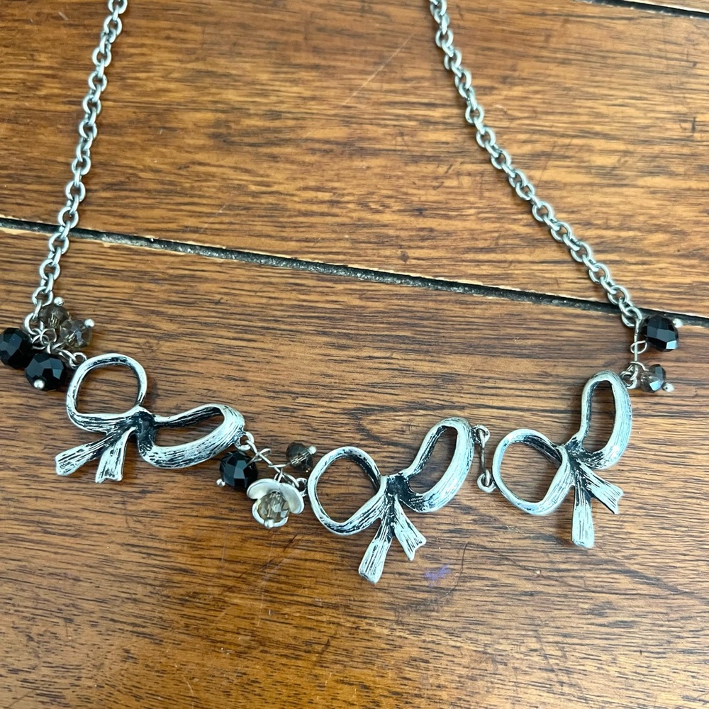 Bow Silver Rose Necklace